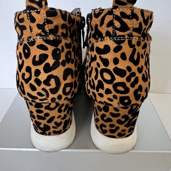 Qupid Leopard Print Platform Wedge Heels - Picture 4 of 6